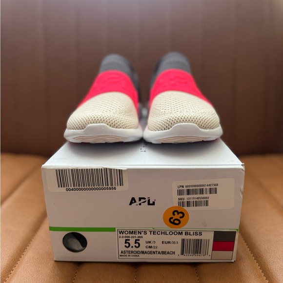 APL Women’s Techbloom Bliss Sneakers - Asteroid/Magenta/Beach - Picture 6 of 6